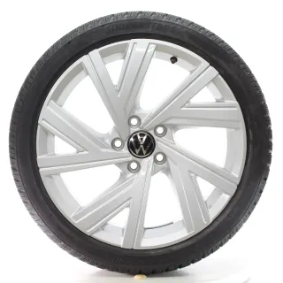 VW Golf 8 VIII GTI R CD1 Winterräder Bergamo 225/40R18 92V DOT25 5H060102AB - Bild 1