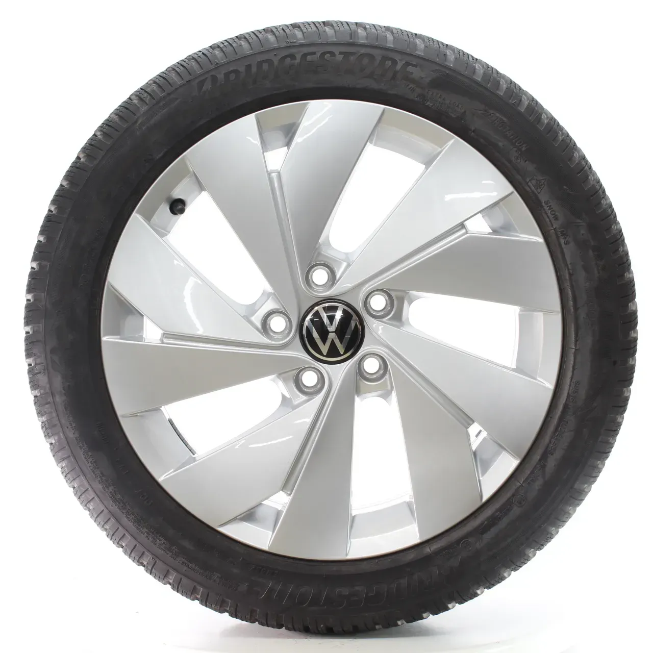 VW Golf 8 VIII CD1 Winterräder Belmont Bridgestone 205/50R17 DOT25 5H0601025B - Bild 1
