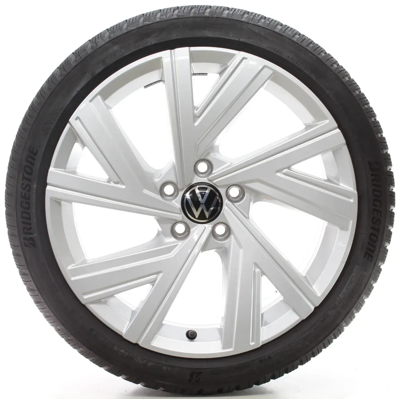 VW Golf 8 VIII CD1 Winterräder Bergamo Bridgestone 225/40R18 DOT25 5H0601025AB - Bild 1