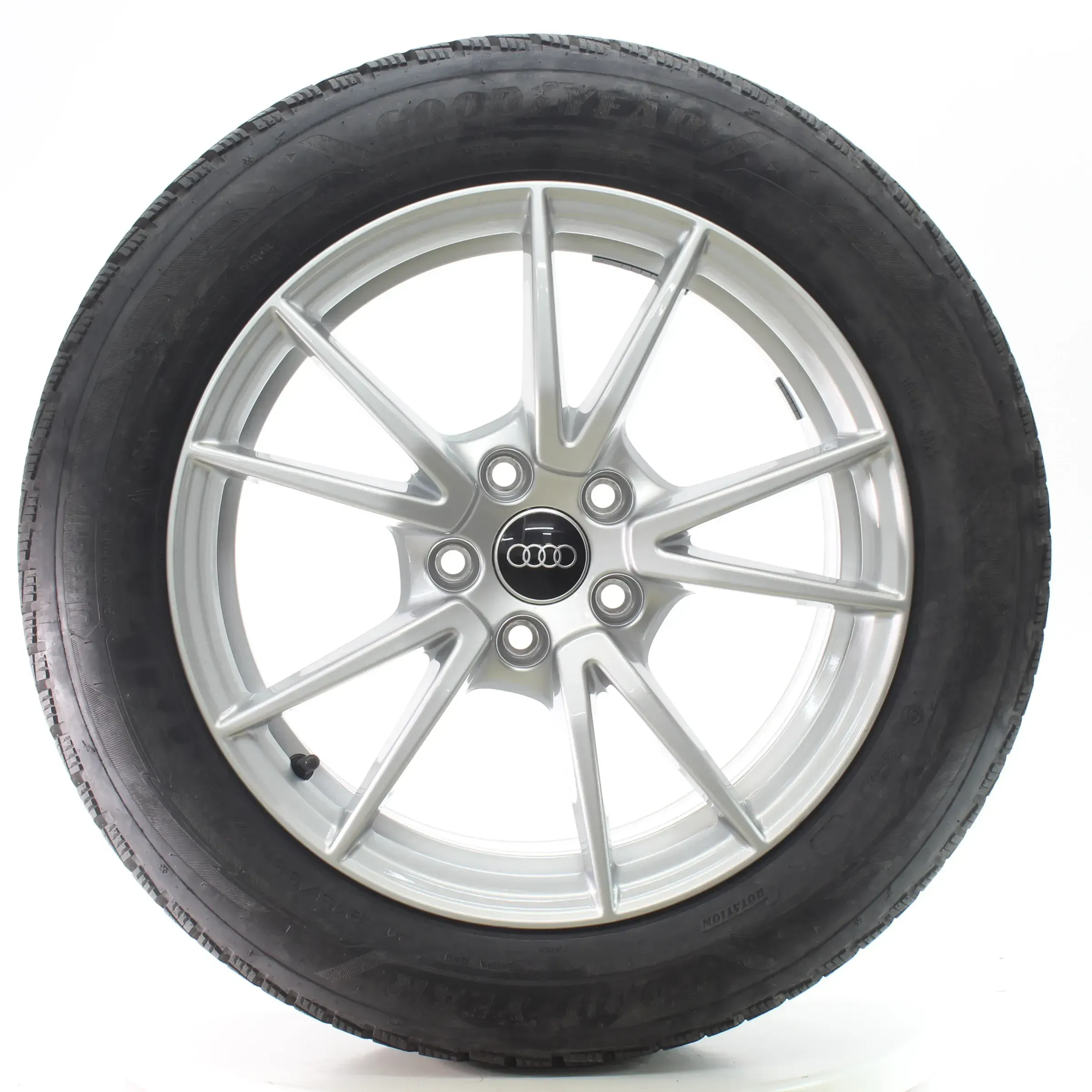 Audi A5 FU B10 Winterräder Goodyear UltraGrip 3 215/55R17 98H DOT24 8B3601025A - Bild 1