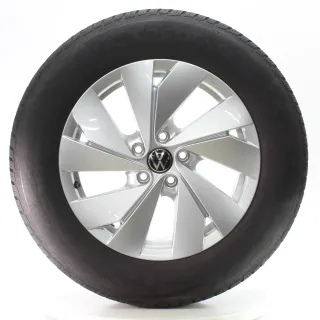 VW Tayron Tiguan III CT Winterräder Belmont Vredestein 215/65R17 DOT25 571601025 - Bild 4
