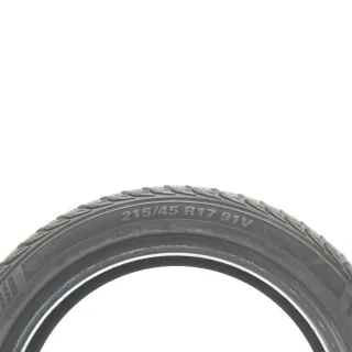 Winterreifen Kumho WinterCraft WP71 XL 215/45 R17 91V DOT25 - Bild 4