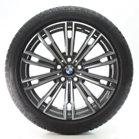 Background image for BMW 3er G20 G21 4er G22 G23 Winterräder 790 M Pirelli 225/45R18 DOT24 8089890