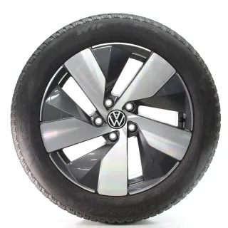 VW Passat B9 Variant CJ5 Winterräder Bologna Pirelli 215/55R17 DOT25 3J0601025K - Bild 2