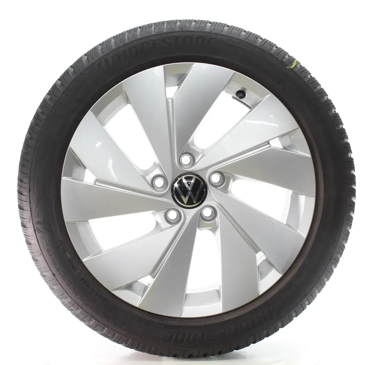 VW Golf 8 VIII CD1 Winterräder Belmont Bridgestone 205/50R17 DOT25 5H0601025B - Bild 1