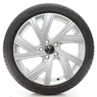 VW Golf 8 VIII GTD GTI R Winterräder Bergamo Pirelli 225/40R18 DOT25 5H0601025AB - Bild 4