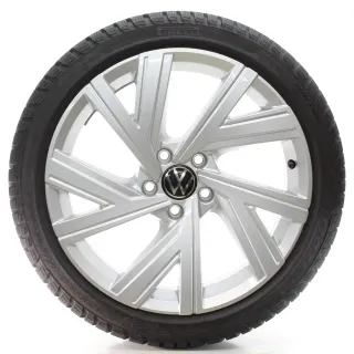 VW Golf 8 VIII CD1 CG5 Winterräder Bergamo Pirelli 225/40R18 DOT25 5H0601025AB - Bild 4
