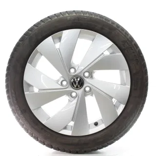 VW Golf 8 VIII CD1 CG5 Winterräder Belmont Pirelli 205/50R17 DOT25 5H0601025B - Bild 1