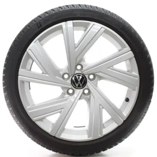 VW Golf 8 VIII CD1 Winterräder Bergamo Bridgestone 225/40R18 DOT25 5H0601025AB - Bild 2
