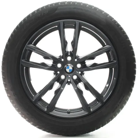 Background image for BMW X3 G01 X4 G02 Winterräder Styling 698 M Pirelli 245/50R19 DOT24 8746987