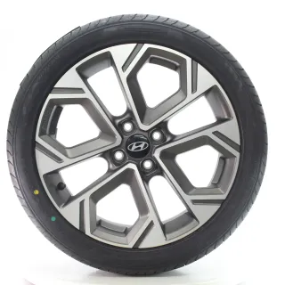 Hyundai Inster Sommerräder Bijanamu Grau Glanz Pirelli 205/45ZR17 88Y DOT24 NEU - Bild 1