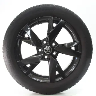 Skoda Octavia IV NX Winterräder Lyra Schwarz Hankook 205/55R17 DOT23 5E3601025AE - Bild 3