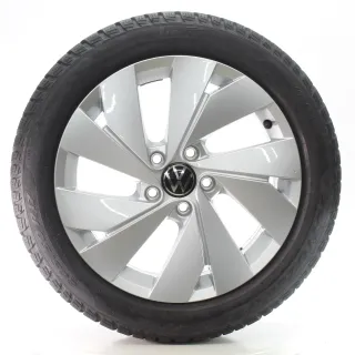 VW Golf 8 VIII GTI Winterräder Belmont Pirelli 205/50R17 93H DOT25 5H0601025B - Bild 4