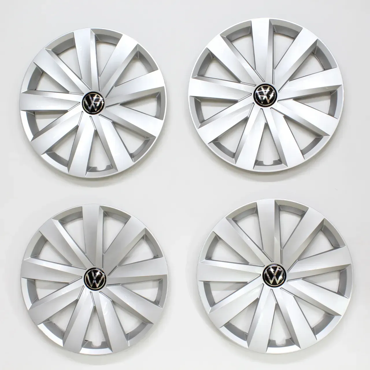VW Passat 3G 16 Zoll Radkappen Radblenden Radzierblenden Original 3G0601147 4Stk - Bild 1