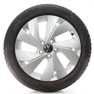 VW Golf 8 VIII CD1 Winterräder Belmont Pirelli 205/50R17 93H DOT25 5H0601025B - Bild 1