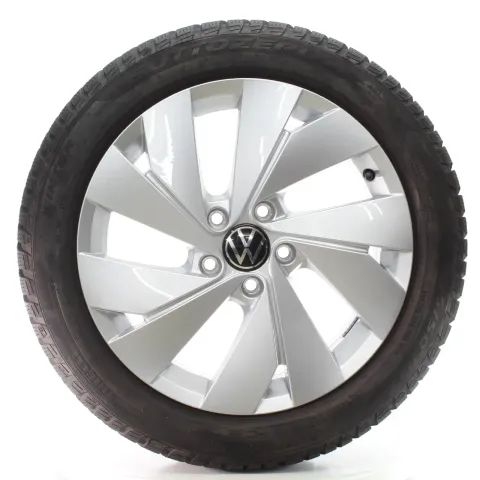 Background image for VW Golf 8 VIII CD1 Winterräder Belmont Pirelli 205/50R17 93H DOT25 5H0601025B