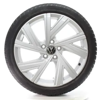 VW Golf 8 VIII GTI R Winterräder Bergamo Bridgestone 225/40R18 DOT25 5H0601025AB - Bild 2