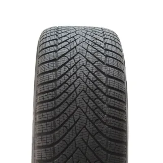 VW Passat B9 Variant CJ5 Winterräder Coventry Pirelli 235/45R18 DOT24 3J0601025M - Bild 7