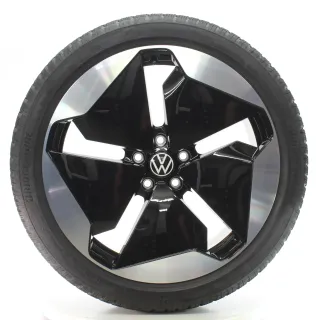 VW ID.3 E11 GTX Winterräder Sanya Bridgestone 215/45R20 95T DOT25 10A601025T - Bild 2