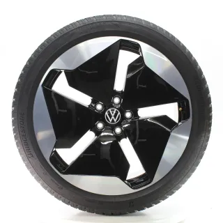 VW ID.3 E11 GTX Winterräder Sanya Schwarz Bridgestone 215/45R20 DOT25 10A601025T - Bild 4