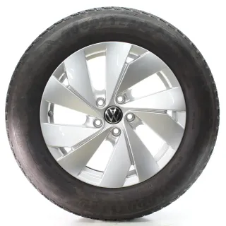 VW Tiguan CT1 Winterräder Belmont Goodyear 215/65R17 99H DOT25 571601025 - Bild 1