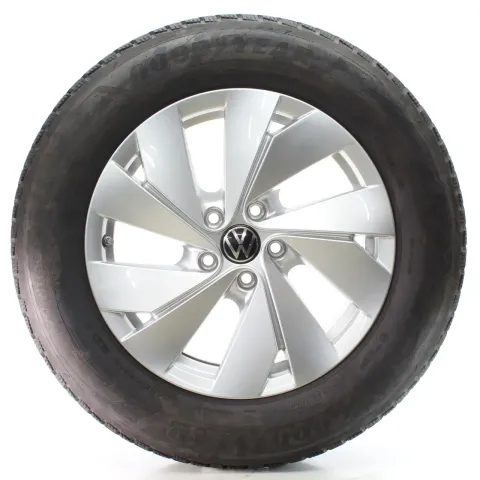 Background image for VW Tiguan CT1 Winterräder Belmont Goodyear 215/65R17 99H DOT25 571601025