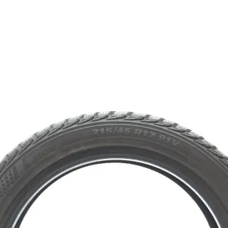 Winterreifen Kumho Winter Craft WP71 XL 215/45R17 91V DOT25 2183373 - Bild 4