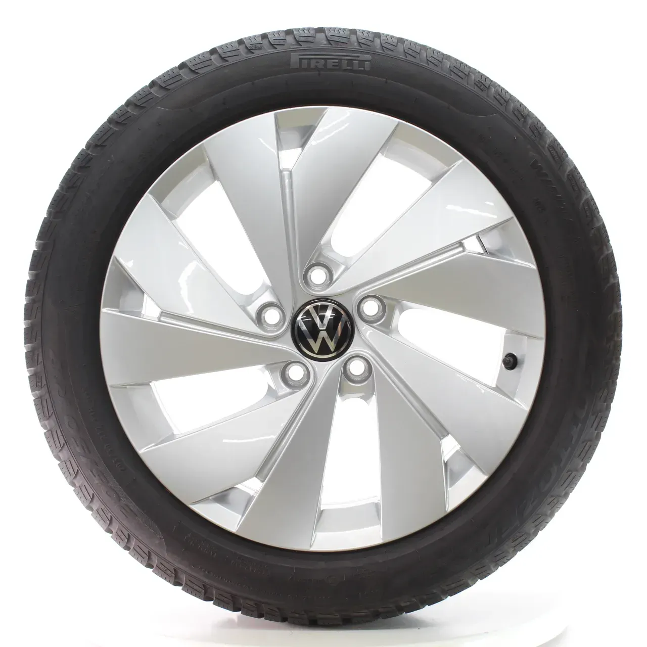 VW Golf 8 VIII CD1 CG5 Winterräder Belmont Pirelli 205/50R17 DOT25 5H0601025B - Bild 1