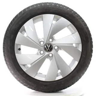 VW Golf 8 VIII CD Winterräder Belmont Pirelli 205/50R17 93H DOT25 5H0601025B - Bild 4