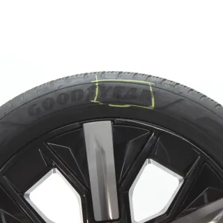 BMW IX I20 Winterräder Aerodynamikrad 1011 Jet Black Goodyear 255/50R21 5A02655 - Bild 5