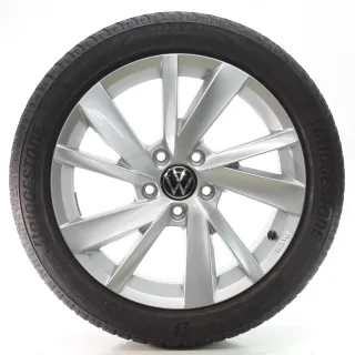 VW Golf 8 VIII CD1 CG5 Winterräder Gavia Bridgestone 205/50R17 DOT23 5H0071497 - Bild 2