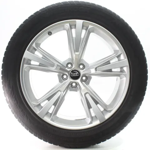 Background image for Audi Q8 SQ8 4M Winterräder 5-Segmentspeichen Hankook 285/45R21 DOT23 4M8601025H