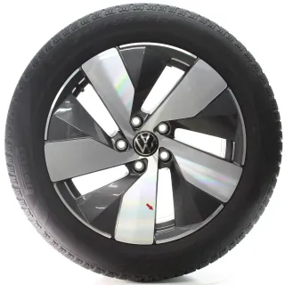 VW Passat B9 Variant CJ5 Winterräder Bologna Pirelli 215/55R17 DOT25 3J0601025B - Bild 3