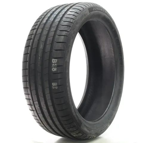 Background image for Sommerreifen Pirelli P-Zero PZ4 * RSC XL L.S. 225/40 R19 93Y DEMO 1Stk