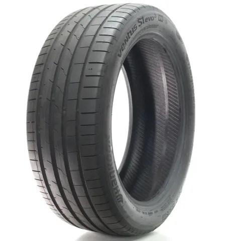 Background image for Sommerreifen Hankook Ventus S1 evo3 ev XL * 225/45 R18 95H DOT24 DEMO 1Stk