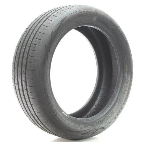 Background image for Sommerreifen Giti GitiComfort 225 V1 * XL 205/50 R17 93H DEMO DOT26