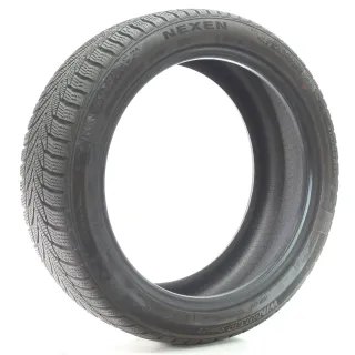 Winterreifen Nexen Winguard Sport 2 XL 215/45 R17 91V DOT25 - Bild 1
