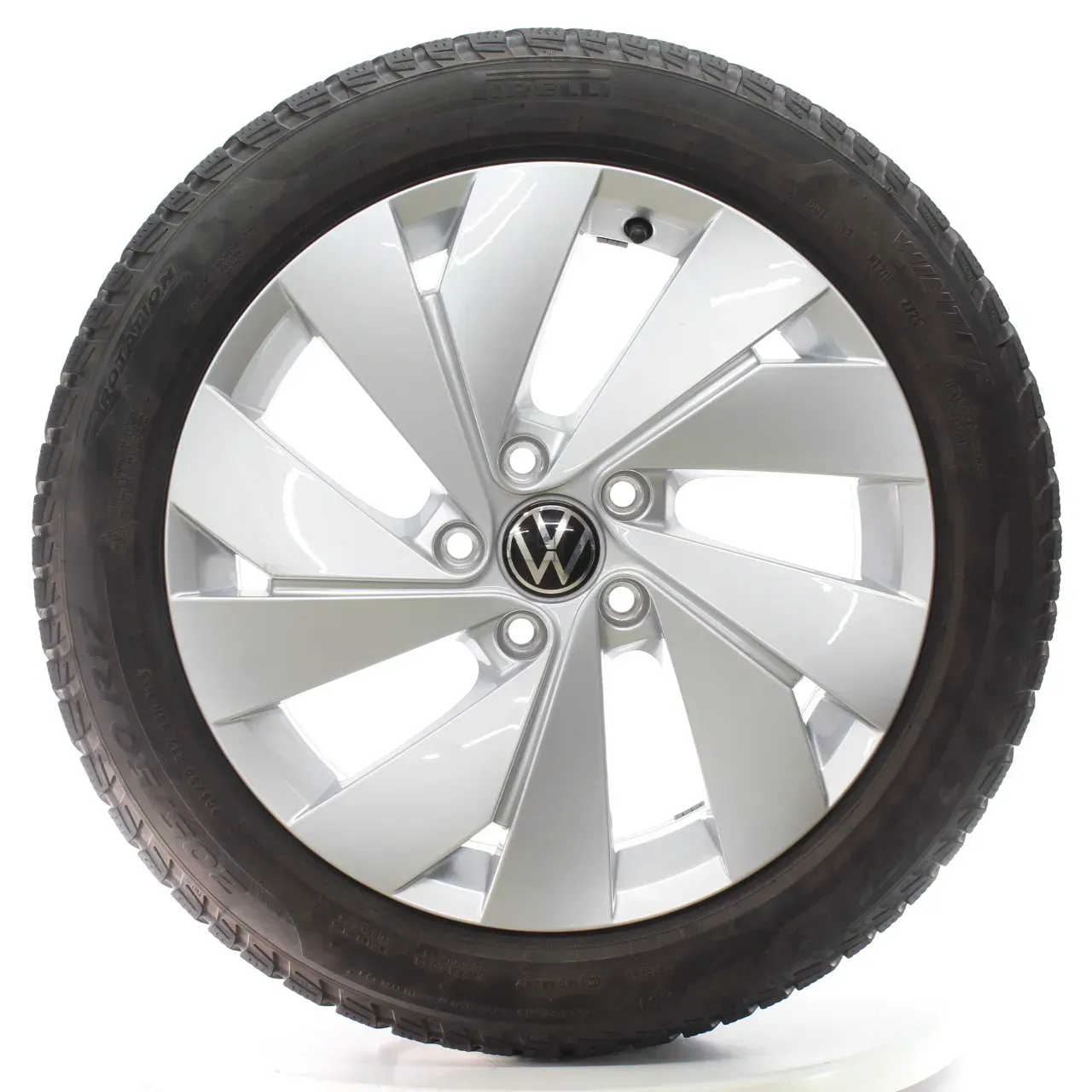 VW Golf 8 VIII CD Winterräder Belmont Pirelli 205/50R17 93H DOT25 5H0601025B - Bild 1