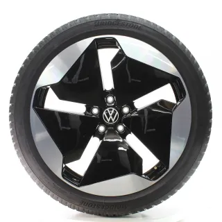 VW ID.3 E11 GTX Winterräder Sanya Schwarz Bridgestone 215/45R20 DOT25 10A601025T - Bild 1