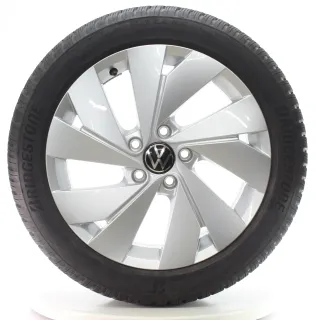 VW Golf 8 VIII CD1 Winterräder Belmont Bridgestone 205/50R17 DOT25 5H0601025B - Bild 2