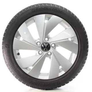 VW Golf 8 VIII CD1 Winterräder Belmont Bridgestone 205/50R17 DOT25 5H0601025B - Bild 1