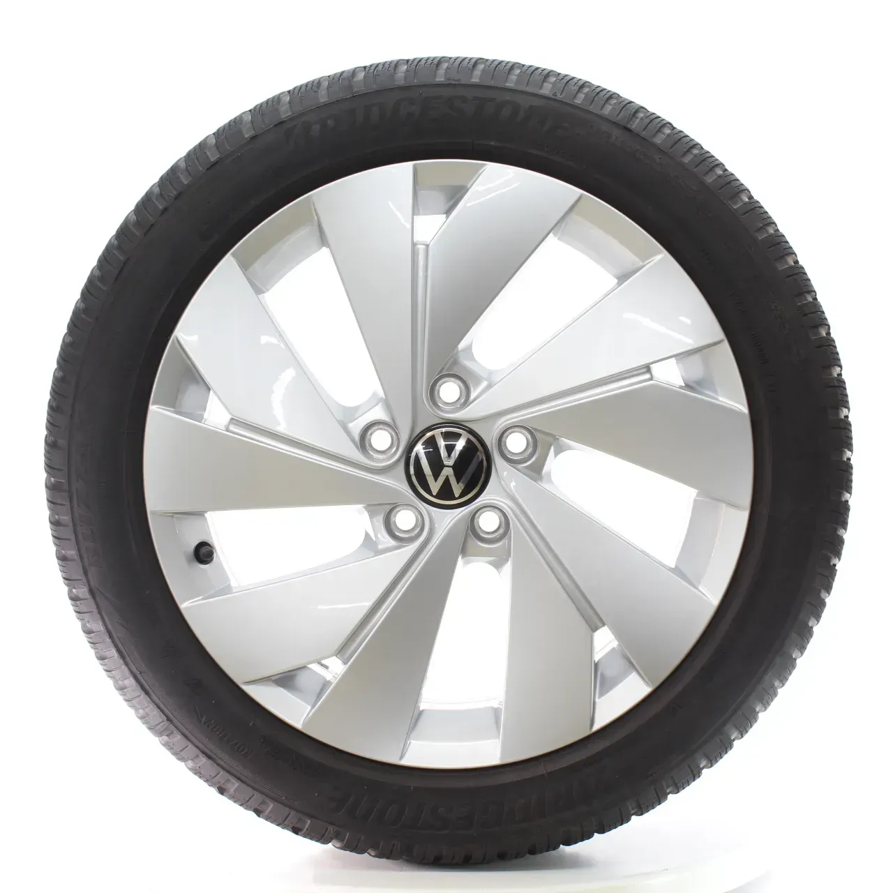 VW Golf 8 VIII CD1 CG5 Winterräder Belmont 205/50R17 93H DOT25 5H0601025B - Bild 1