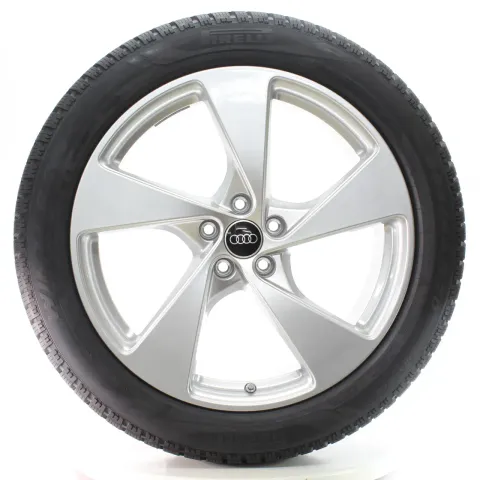 Background image for Audi Q5 SQ5 GU Winterräder 5-Speichen-Rad Pirelli 255/45R20 DOT24 8MA601025G