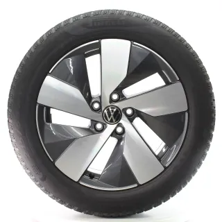 VW Passat B9 Variant CJ5 Winterräder Bologna Pirelli 215/55R17 DOT25 3J0601025K - Bild 1