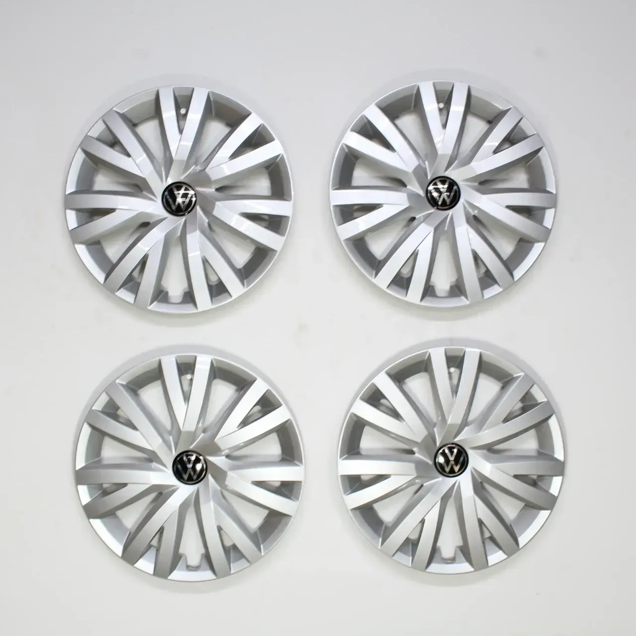 VW Golf 7 8 16 Zoll Radkappen Radblenden Radzierblenden Original 5H0601147C 4Stk - Bild 1