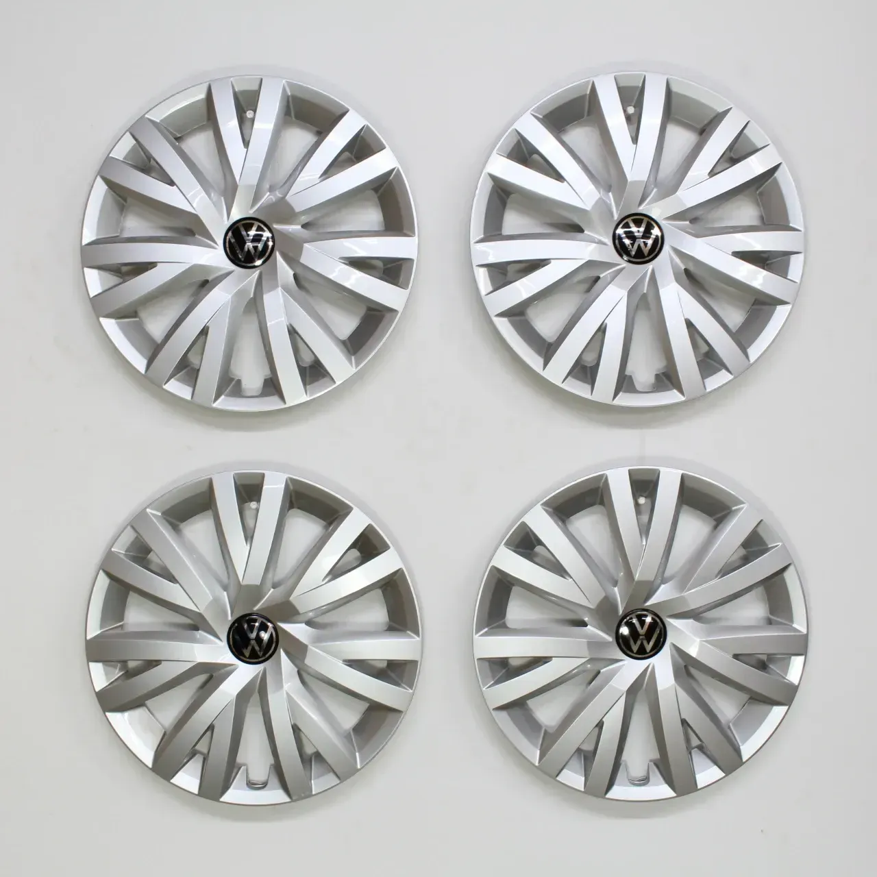 VW Golf 7 8 16 Zoll Radkappen Radblenden Radzierblenden Original 5H0601147C 4Stk - Bild 1