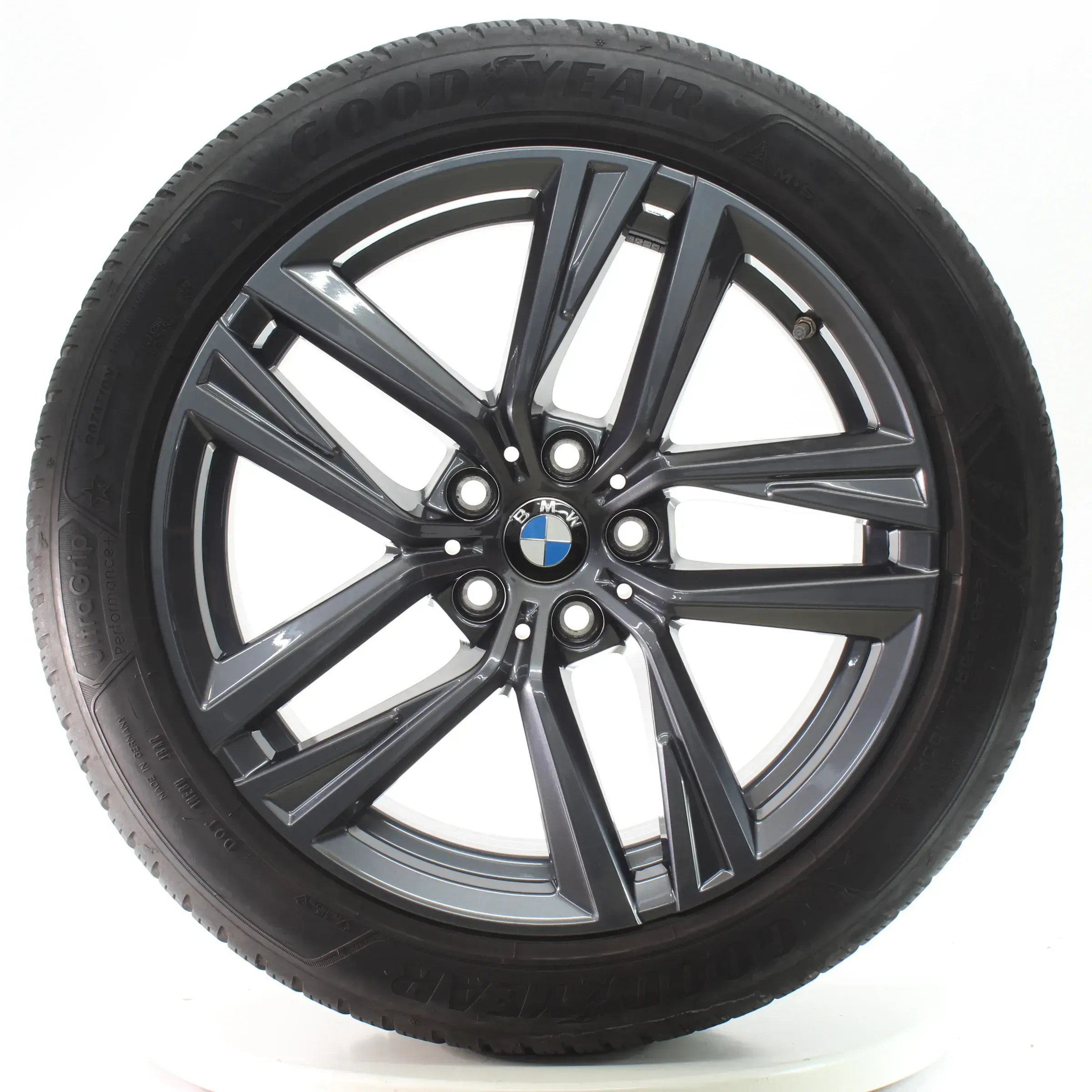 BMW 4er GC i4 G26 Winterräder Doppelspeiche 853 Goodyear 245/45R18 DOT23 6896768 - Bild 1