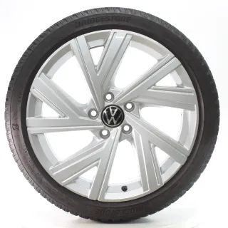 VW Golf 8 VIII GTI GTD R Winterräder Bergamo 225/40R18 92V DOT23 5H060102AB - Bild 1