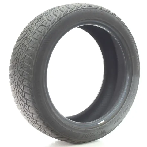 Background image for Winterreifen Kumho WinterCraft WP71 XL 215/45 R17 91V DOT25 8808956221256