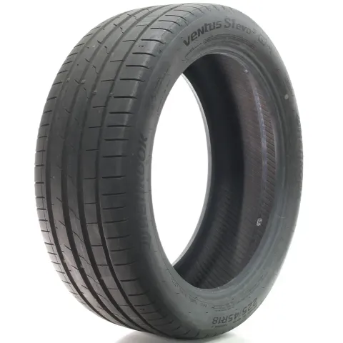 Background image for Sommerreifen Hankook Ventus S1 evo 3 ev XL * 225/45 R18 95H DEMO 1Stk